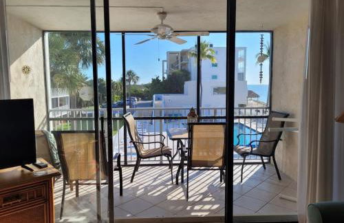 Cozy beachfront oasis, heated pool & ocean views #13 - Foto 22