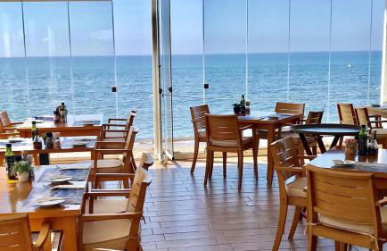 MI CAPRICHO, Beachfront, Grownfloor, Private Garden & Terrace - Photo 76