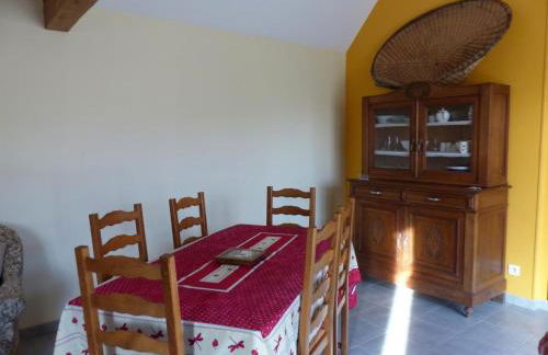 Gîte Indépendant Près de Le PAL avec Wifi et Animaux Acceptés - FR-1-489-51 - Foto 8