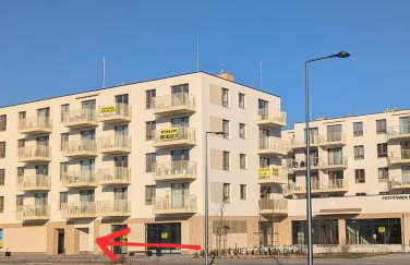 Przystanek Międzylesie Dwupokojowy Apartament z osobną Kuchnią Garażem Self Check-in Blisko CZD - Foto 22