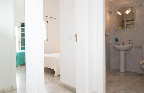 The Safe Point Residential Castillo - Foto 20