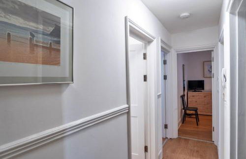 Finest Retreats - Centre View - Photo 12