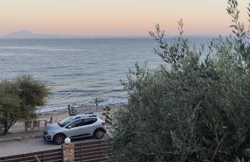 Δίπλα στο κύμα -Βeside the wave - Photo 26