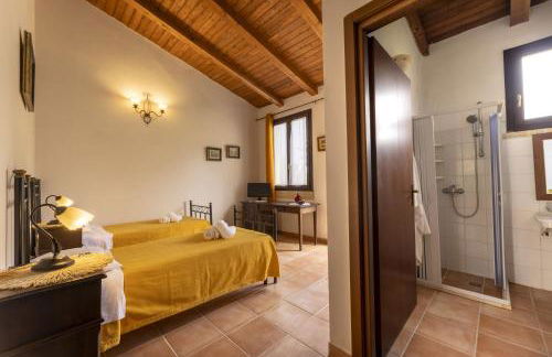 Tenuta Santicuti - Foto 29