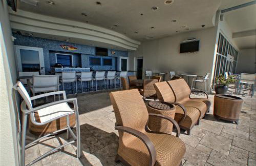 Sterling Breeze - Luxury Beach Front Condo - Photo 38