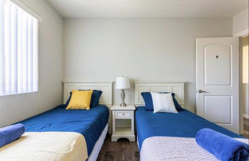 Cheerful 5BR house with parking near USC - Photo 23