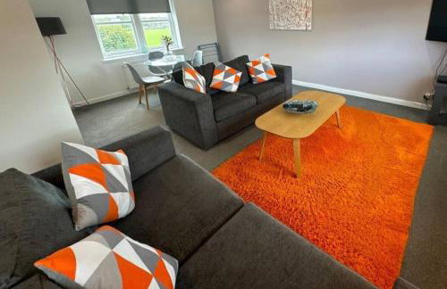 2 Bed Apartment Sleeps 4 -Near Airport -WiFi & Tv - Foto 9