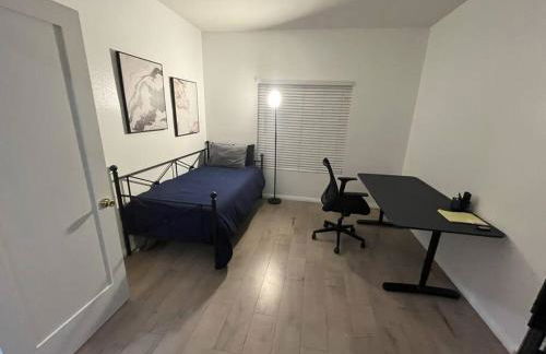 Pet Friendly Home Near Hospitals - Foto 15