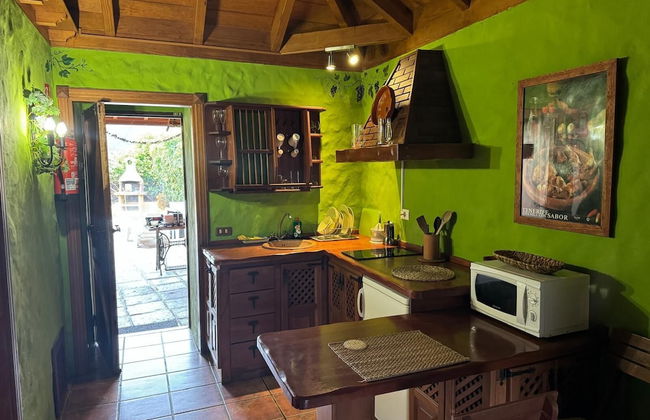 Oasis Hill Botanical Garden - Foto 26