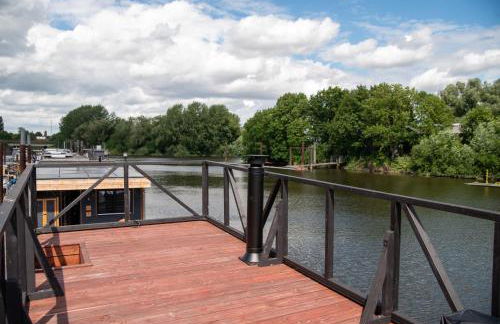 Tiny-Hausboot LIKEDEELER mit Dachterasse und Kamin - Foto 15