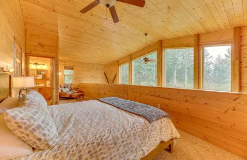 Grizzly Tower Packwood Cabin with Hot Tub! - Foto 18