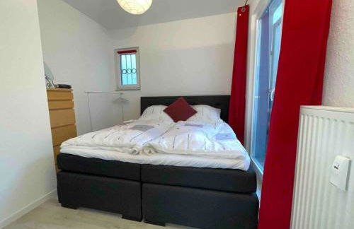 Tiny Bungalow, Check-In Kontaktlos, Zentral, Duisburg - Photo 6