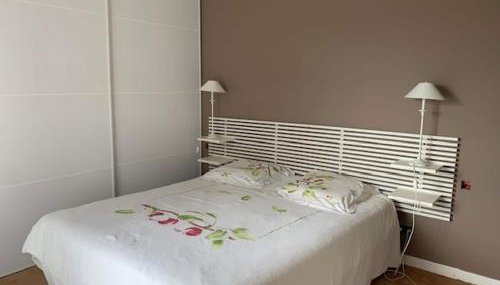 Attractive Holiday Home in C reste with Pool - Foto 4