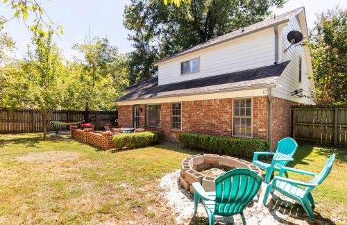 King Bed_Cozy Urban Retreat-Central Memphis - Foto 35