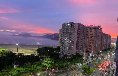 Apartamento Historico Beira Mar - Na avenida da Praia - Foto 1