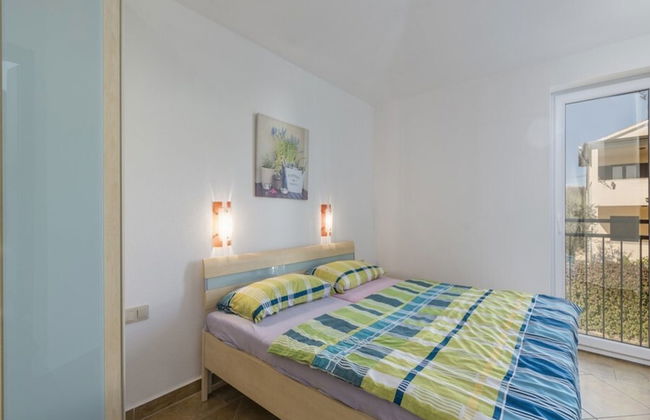 Holiday Home in Novigrad With Private Pool - Foto 12