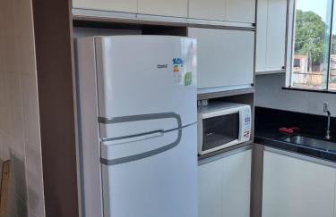 Casa espaçosa, Mobiliada e bem localizada - Foto 16