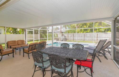 Heated Pool Home - Perfect Location - Walk to Beach, Restaurants and More! - Foto 27