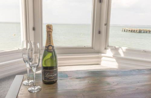 Pier View Apartment at Beach House - Photo 9