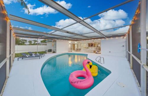 SUN VILLA Heated Pool Near Hard Rock & Beach - Foto 25