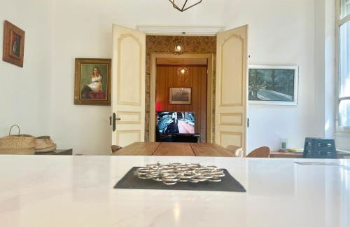 Bourgeois House - 16 personnes, Piscine, 6 chambres, 8 lits, 4 SDB, Centre-ville, CLIM - Foto 41