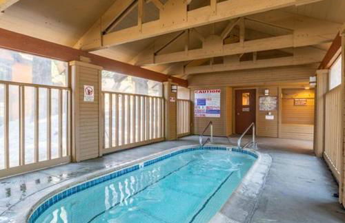 Plush Mammoth Condo w Balcony Views - Foto 21