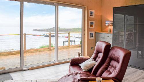 The Duckling - Photo 2