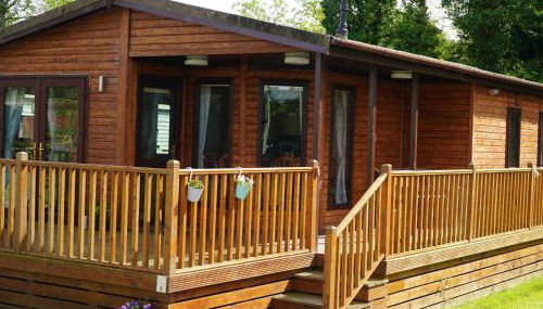 Roe Deer Lodge - Photo 1