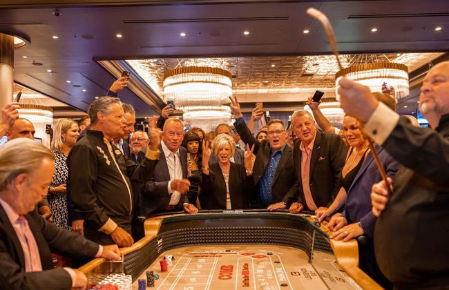 Chic Apt w Jacuzzi Pool BBQ Mountain Views - Foto 36