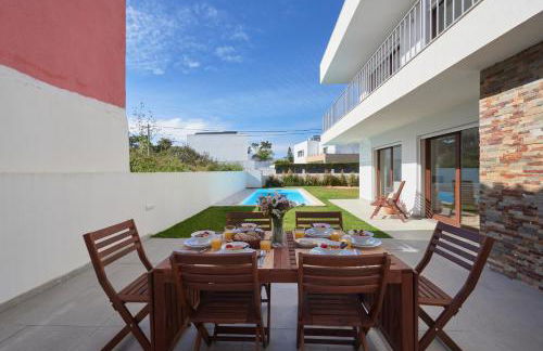 Aroeira Villa w/ Pool near Beach, By TimeCooler - Foto 19