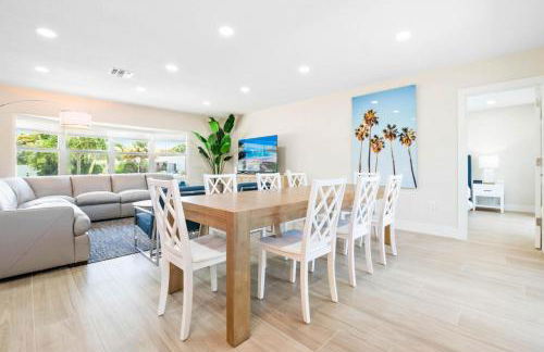 4 BD 3BA Heated Pool Close to Beach - Foto 8