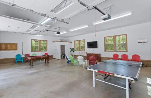 Wooded Retreat with game area and hot tub - Foto 39