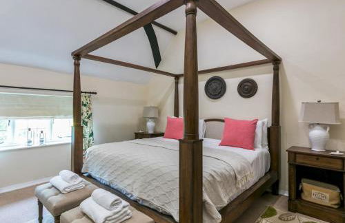 Secluded Mansion Retreat - Expansive Private Oasis - Pass the Keys - Foto 25