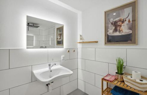 1 Bedroom Lovely Apartment In Nieheim - Foto 14