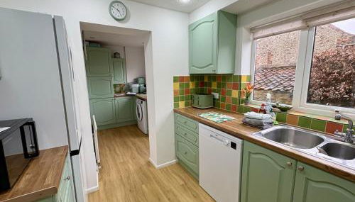 Halcyon House - Photo 3