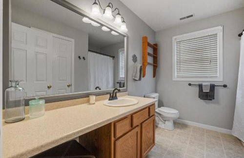 Modern Open Concept 4 Bed 2 5 Bath Mid to LongTerm Private Single Family Home - Foto 33