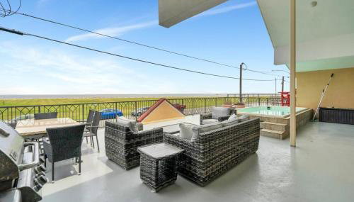 3BR lakefront retreat w pool & balcony views - Foto 5