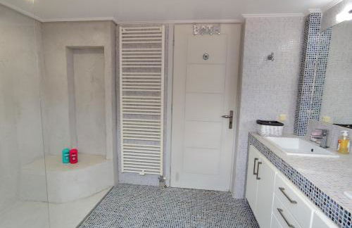 Thimari Sports & Spa with private pool and jacuzzi - Foto 25