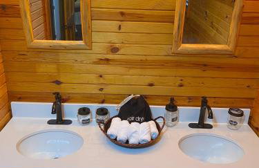 Off the Hook - Foto 9