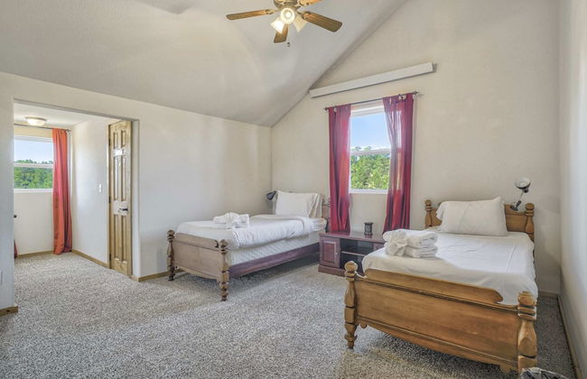 4BD Quiet Ranch Setting Historical Canyon Views - Foto 9