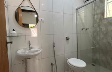 Refugio a Beira do lago Piscina Churrasqueira Vista privelegiada para o Por dos sol Canto dos Passaros - Foto 7