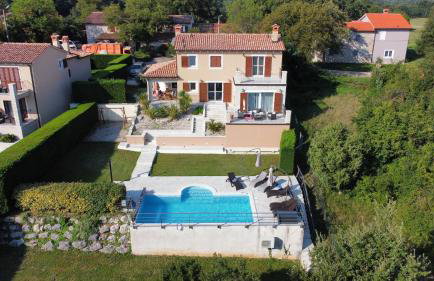 Villa Marion - Foto 1