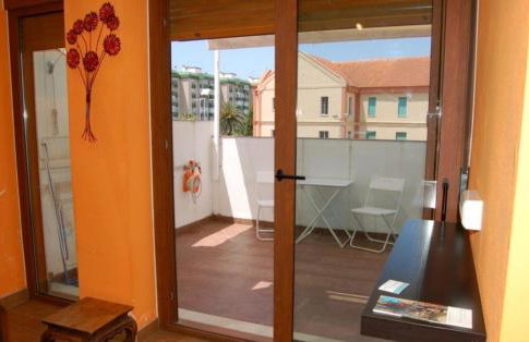 Apartamentos El Palo - Foto 10
