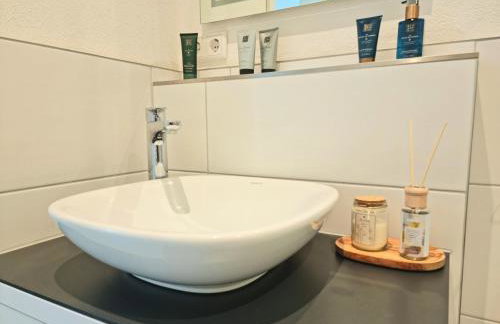 Homestay-Stylish, Zentral- Loft Apartment-Parking - Photo 18