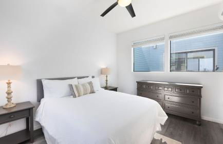 Oceanfront 2BR Rooftop Deck Beach Access Strand Way B - Photo 16