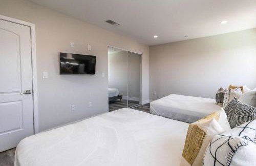 Modern 4BR Stay Premium Beds & Full Kitchen - Foto 40