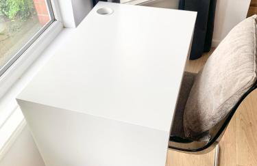 Purple Blossom, 2 bed apartment, Wi-Fi, near Didsbury, free parking - Foto 16