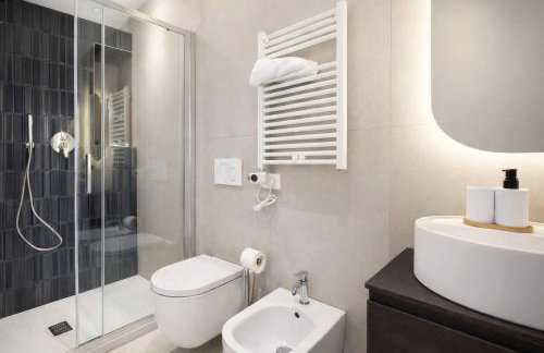 Elegantis Aventino Charming Flat with Private Terrace - Colosseo, Metro and Circo Massimo Nearby - Photo 14