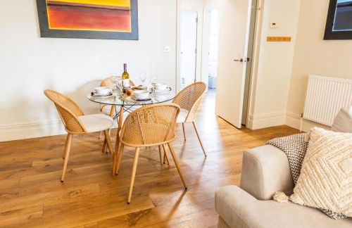 2-Bed Apartment in Redland, Bristol - Work-Ready - Foto 31