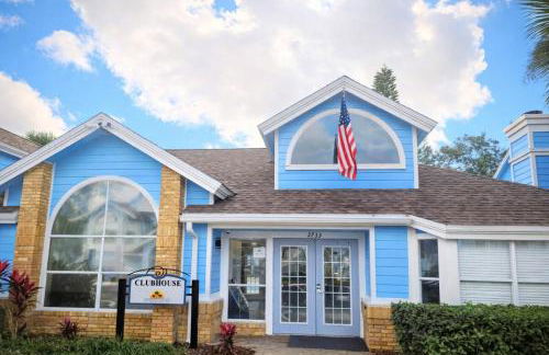 3BR Disney Home with Pool , Arcade and Hot Tub - Photo 33